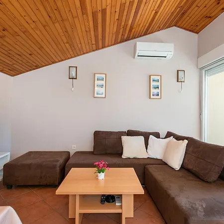 Apartments Ivanka Dujmovic Baška Exterior foto