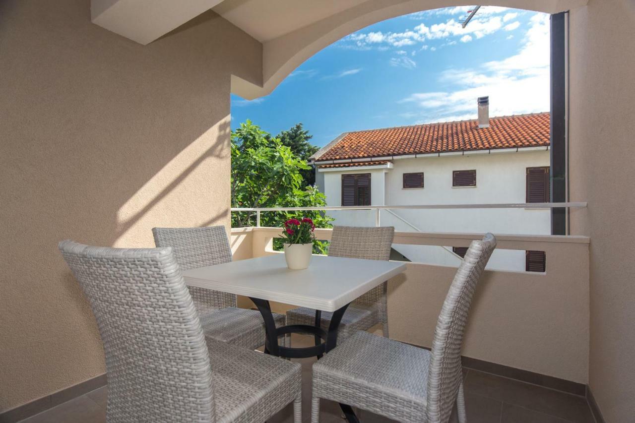 Ivanka Dujmovic Apartament *